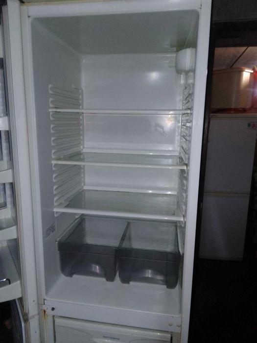 Продам Холодильник АТЛАНТ