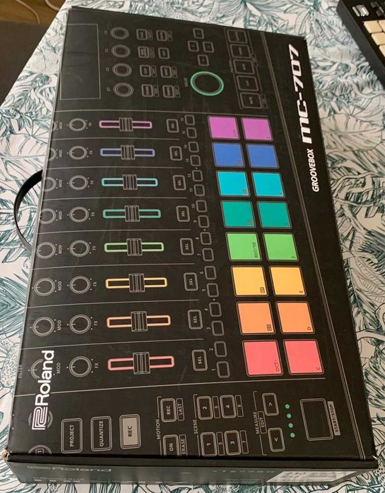 Roland Groovebox MC-707