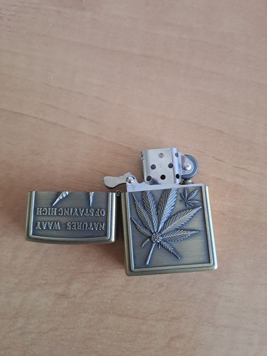 Zapalniczka benzynowa thc marihuana