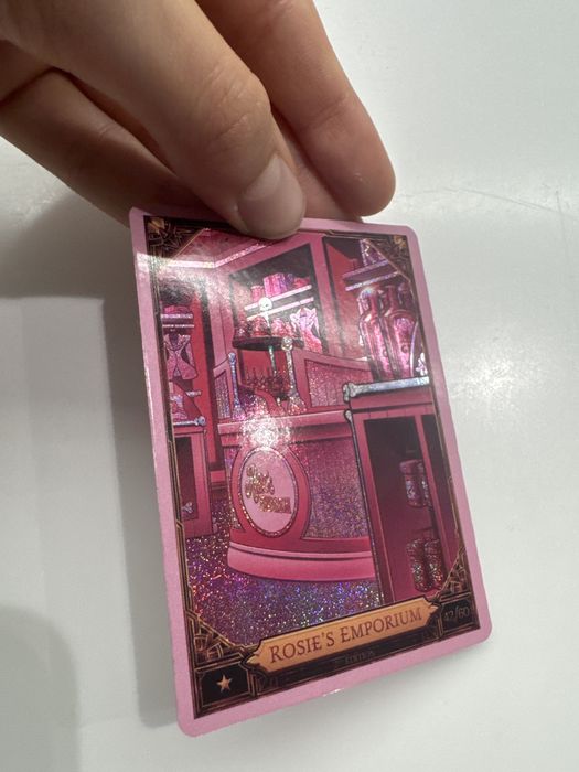 Carta oficial de hazbin hotel 2 chamada “Rosies’s Emporium”