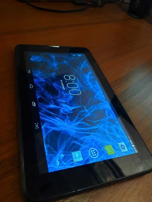 Планшет Android Alma.