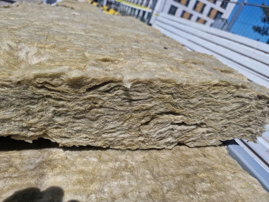 Wełna mineralna na docieplanie