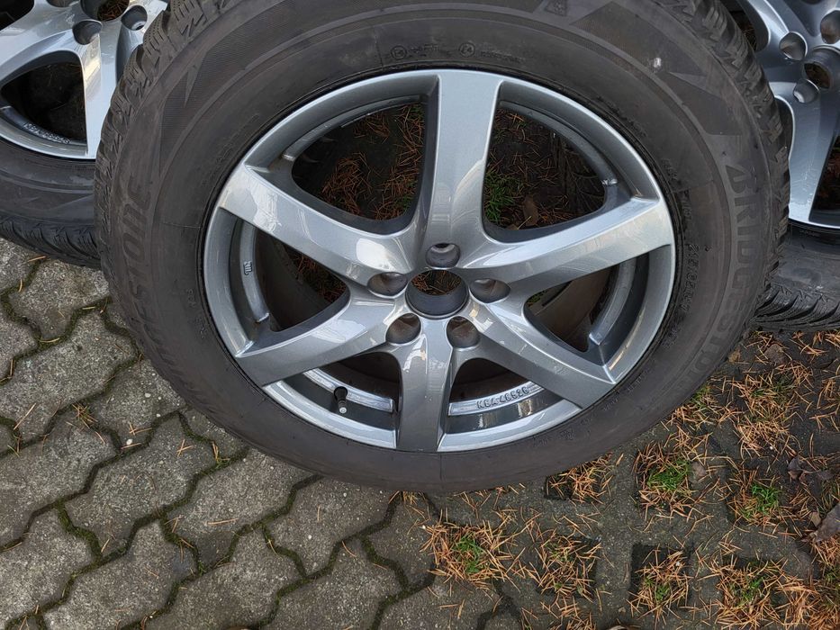 Koła 17" 5x100 Subaru Forester Outback XV z oponami zimowymi