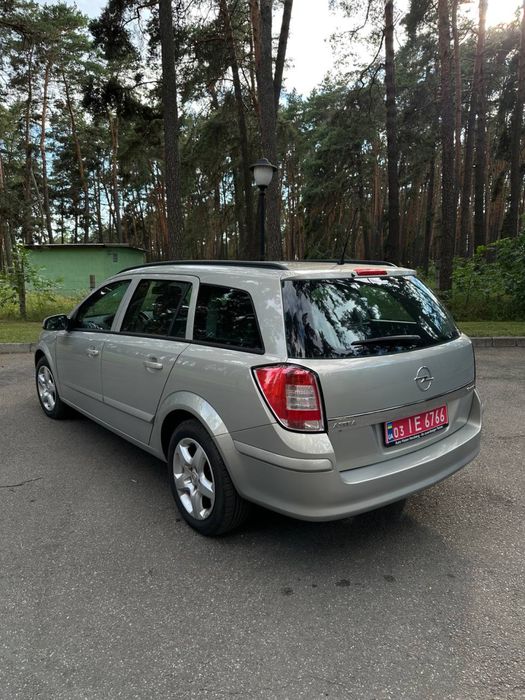 Продам свіжопригнаний Opel Astra H