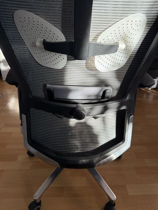 Fotel biurowy gamingowy ergonomiczny obrotowy kółka