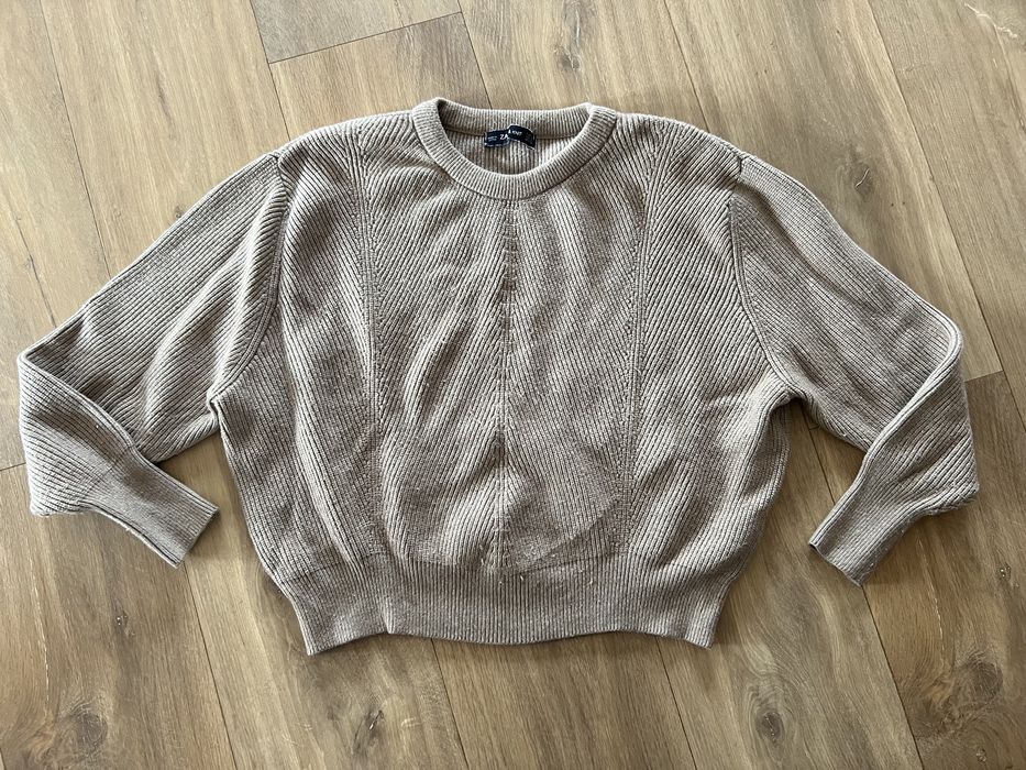 Sweterek zara 36 bezowy