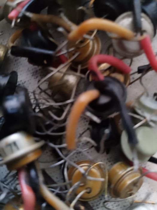 Транзистор серії П 403,416,ГТ311-108 шт.