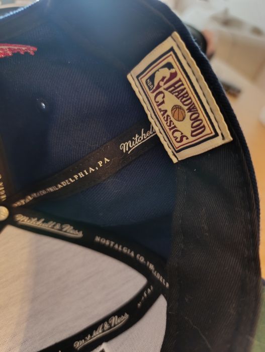 Unikat Z AUTOGRAFEM RAPERA BISZA - Snapback Mitchell & Ness NY NETS