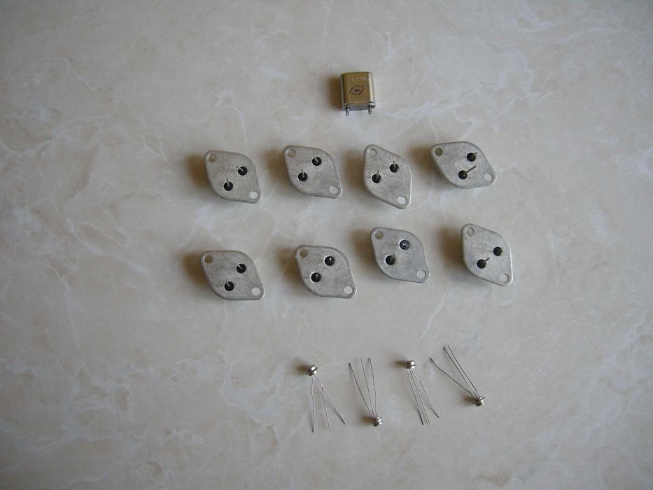 Транзисторы серии КТ: КТ801Б, КТ818АМ,ВМ,  КТ312В, КТ315Б,В,Г,Ж, СССР