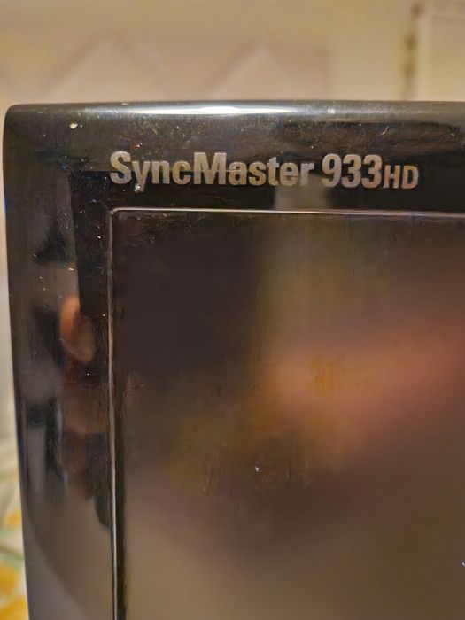 Monitor Samsung SyncMaster 933 HD