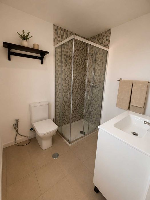 Quarto com WC privativo Santo António da Charneca