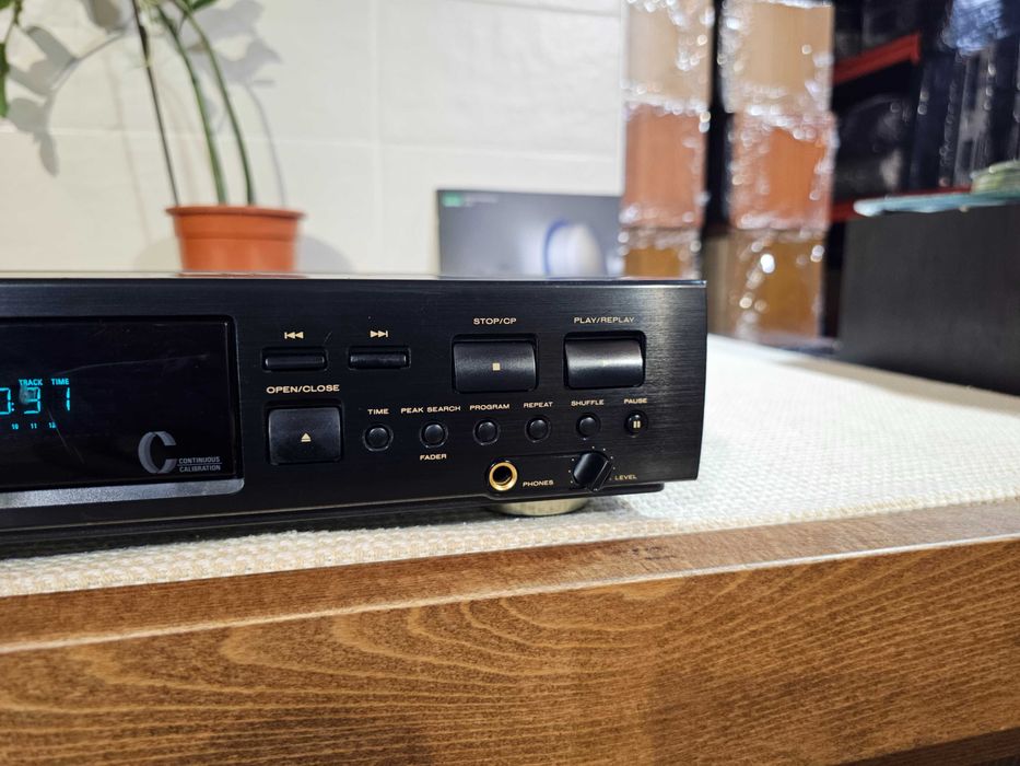 CD-програвач Marantz CD-46
