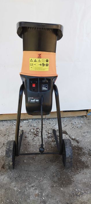 Rozdrabniacz rębak do gałęzi  Rok Gwarancji + worki