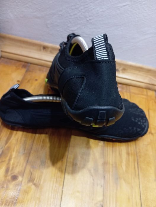 Кросівки дихаючі для походів плавання 44