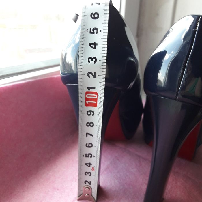 Туфли на платформе и Туфли на каблуке.