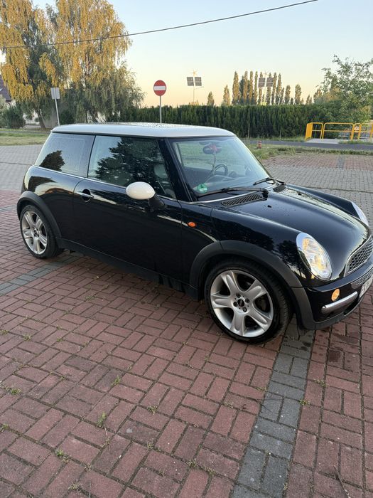 Mini Cooper 1.6 benzyna