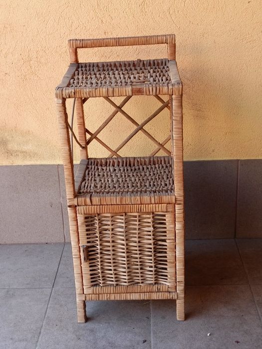 Sprzedam szafkę z wikliny