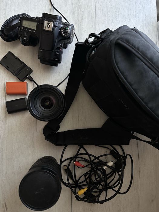 Фотоапарат професійний кенон 70d 2 обьектива