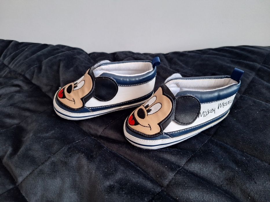 Buciki niechodki r.20 Miki