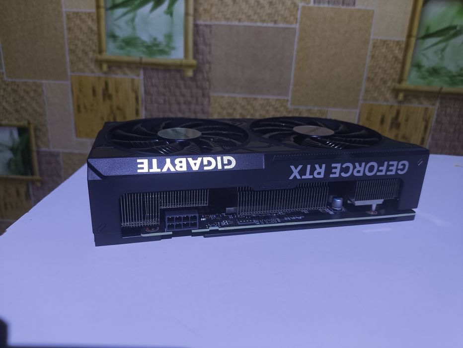 Відеокарта GIGABYTE GeForce RTX 4060 Ti WINDFORCE OC V2  8G.