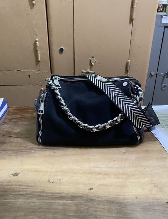 Жіноча сумочка шкіра