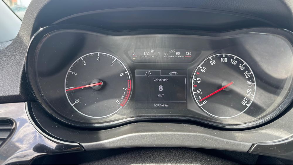 Opel Corsa E 1.0 – 2015 / Económico e Fiável