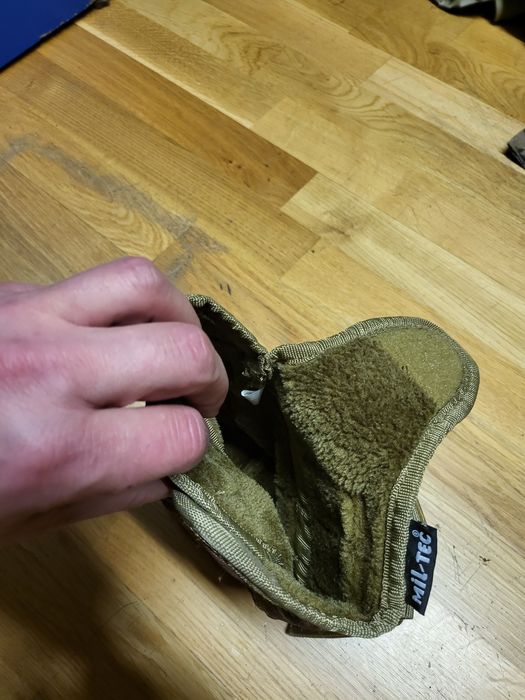 Zasobnik na manierkę na pasek