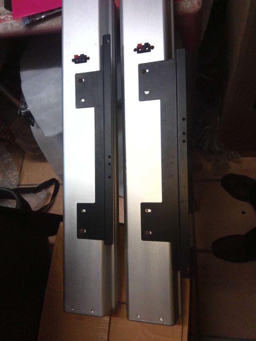 Colunas de som para colocar na parede