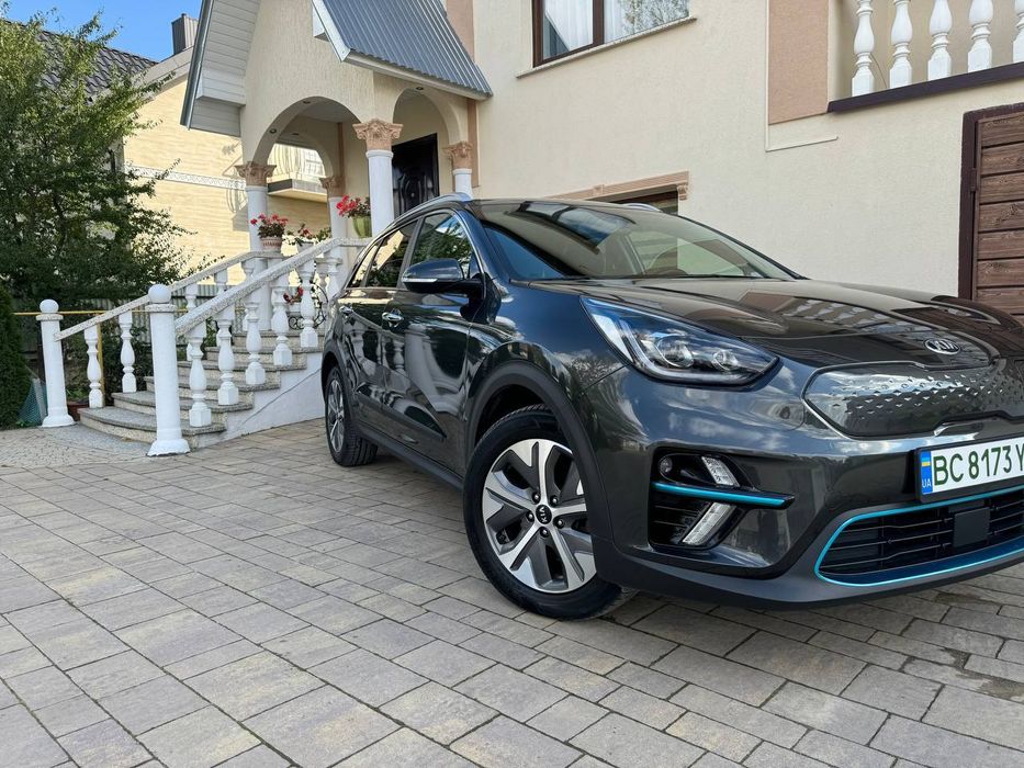 Кіа Ніро 64кВт  з гарантією