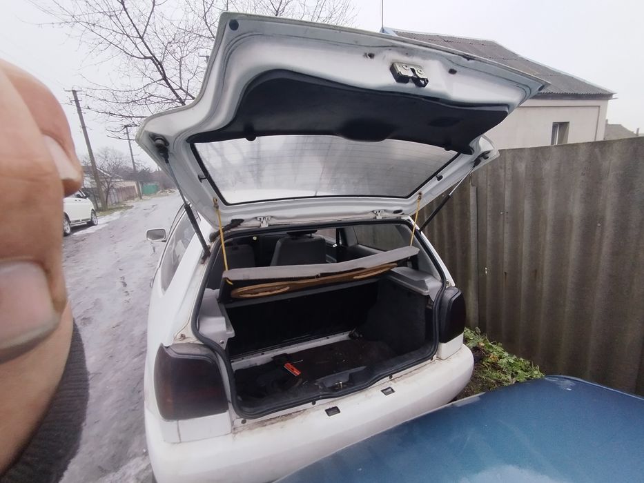 Фольцваген Поло 1.4 газ/бензин