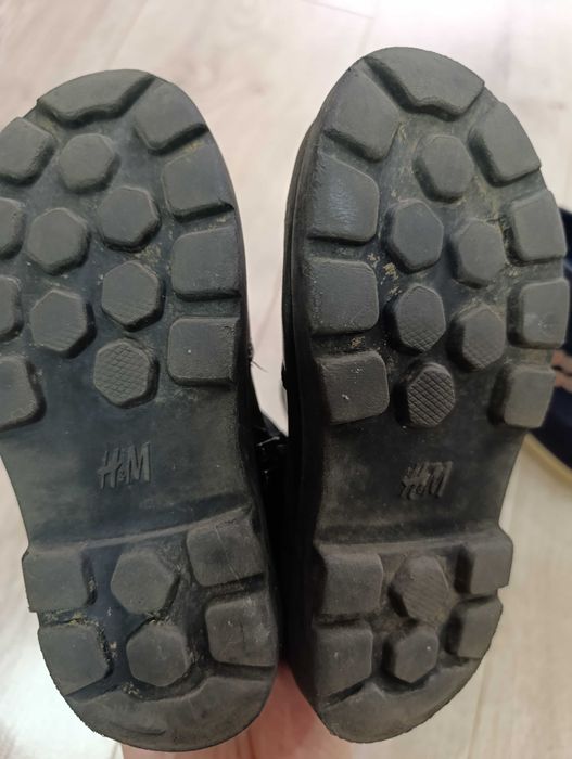 Осінні чобітки для дівчинки 27 розміру в ідеальному стані