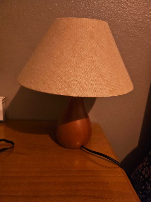 Candeeiro de mesa cabeceira