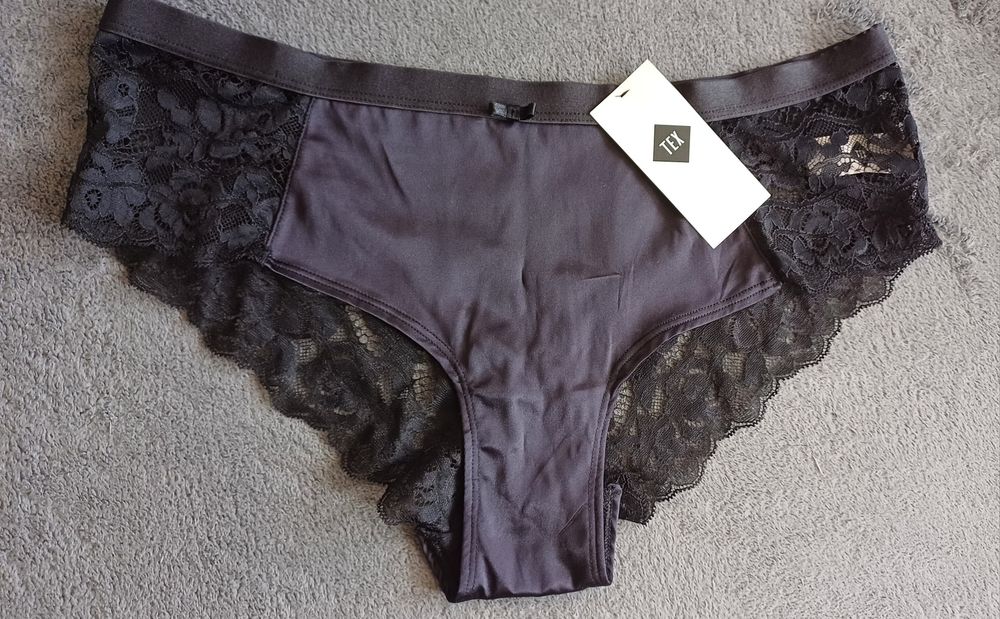 Nowe majtki koronkowe L