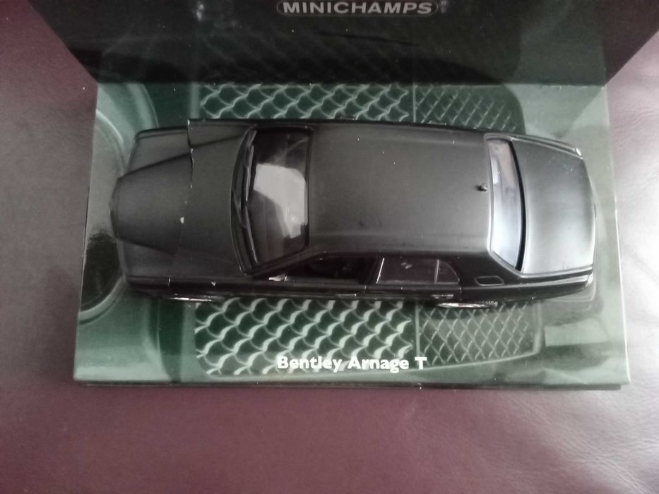 Модель авто Bentley Arnage T 1:43