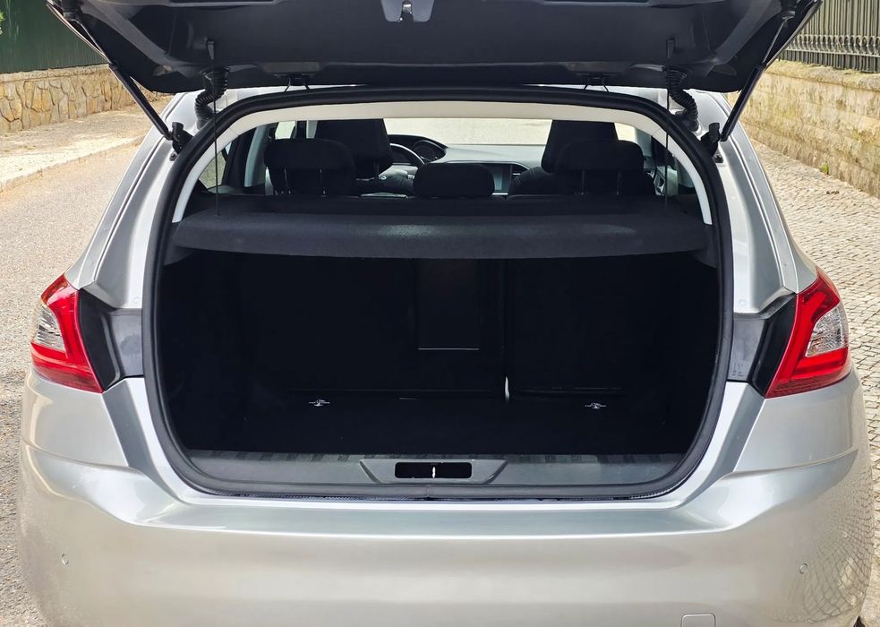Peugeot 308 1.6 BlueHDi Allure J17 EAT6