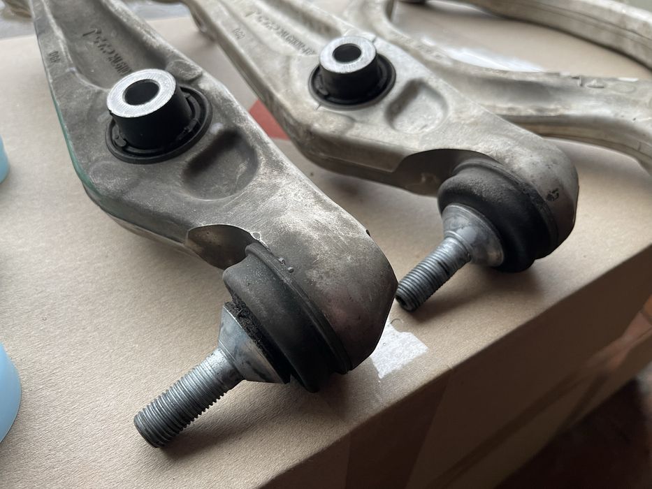 Передние рычаги tesla 3 2019 оригинал