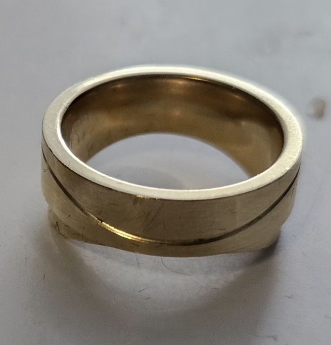 Pierścionek obrączka złota próba 585  + diament 0,05ct