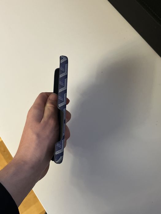 Etui na iphon 13/14/15