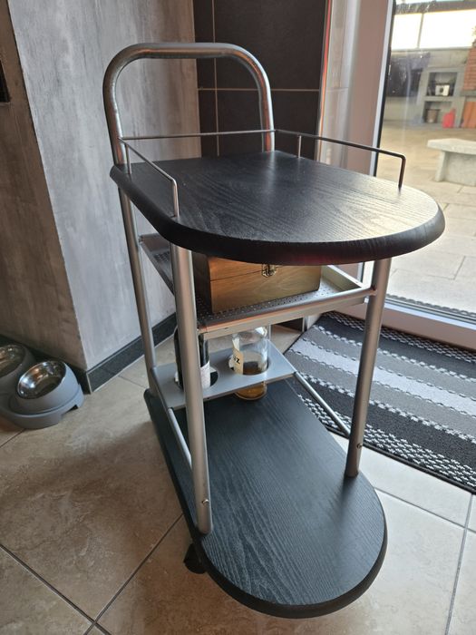 Carrinho de Apoio / Carrinho Bar com Rodas – Design Moderno