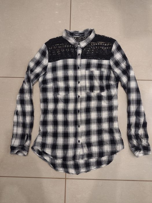 Koszulka w kratę z koronką Cropp M