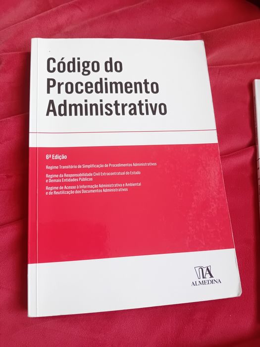 Codigo Penal, em vigor + CPA, desatualizado com remissões e sublinhados.