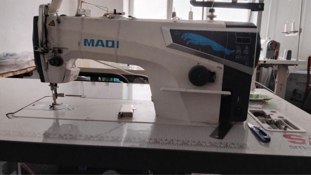 Швейна прямосточна машинка