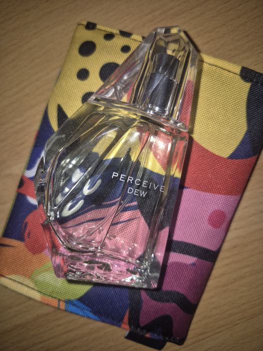 Avon perfumy perceive dew_lucia oriflame_elizabeth