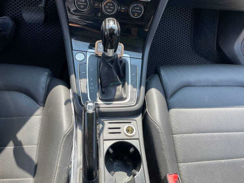 Volkswagen Golf 2015 2.0 Дизель АКПП Обмін/Кредит/Лізинг