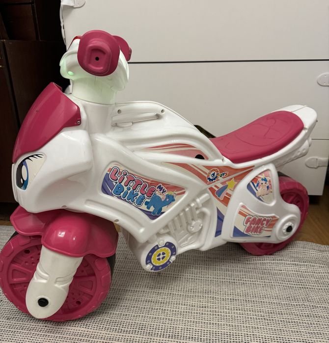 Дитячий мотоцикл, беговел для дівчинки