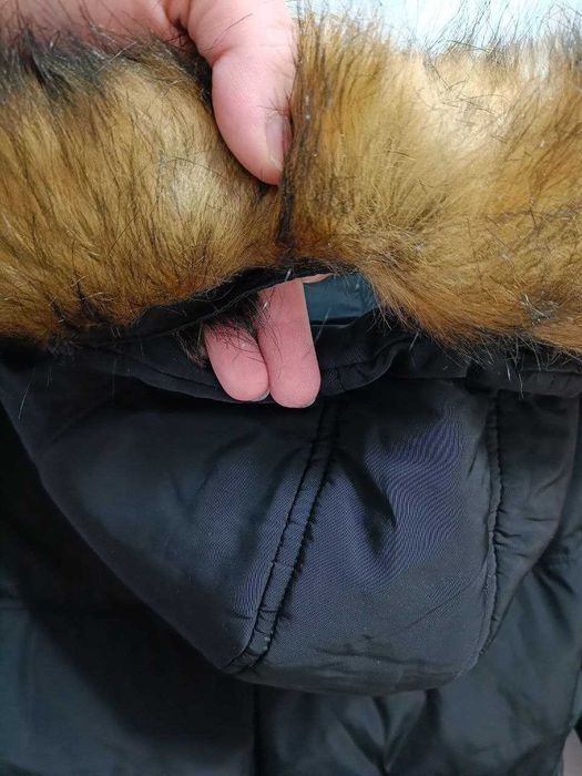 Класичний чорний натуральний пуховик для підлітка або пані S-М Esprit