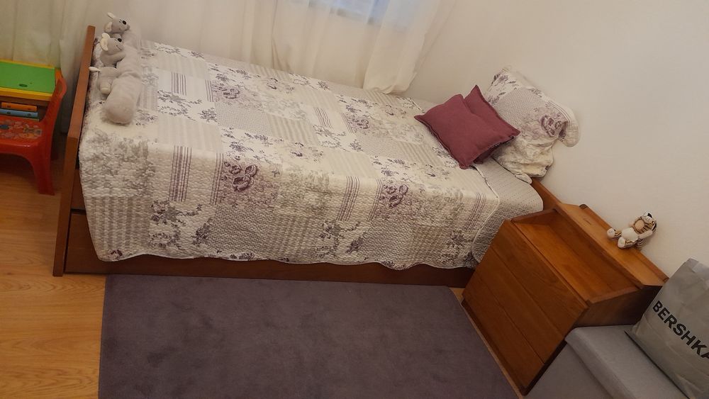 2 Camas de solteiro + 2 colchões