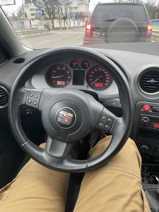 Seat ibiza 2008 купе