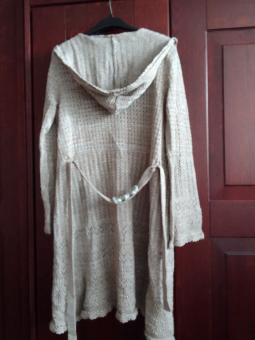 Sprzedam śliczny sweterek