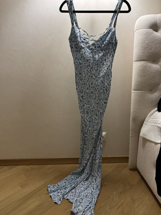 Сукня Bershka дуже жіночна